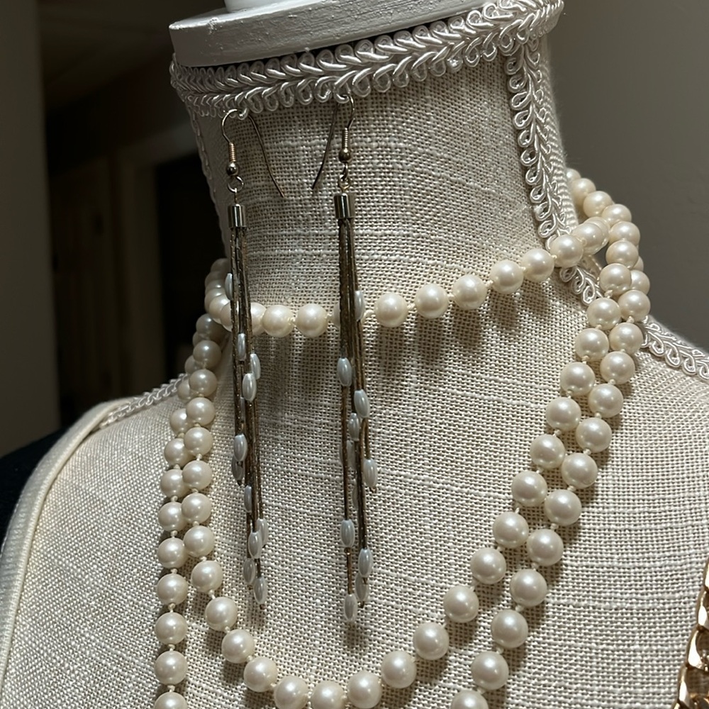 Costume Faux Pearl Earring